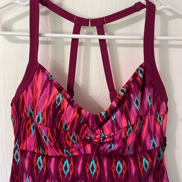 Title Nine NWOT Neon Pink/Orange/Teal Tankini Adjustable Razorback Size 34DD - Picture 6 of 6